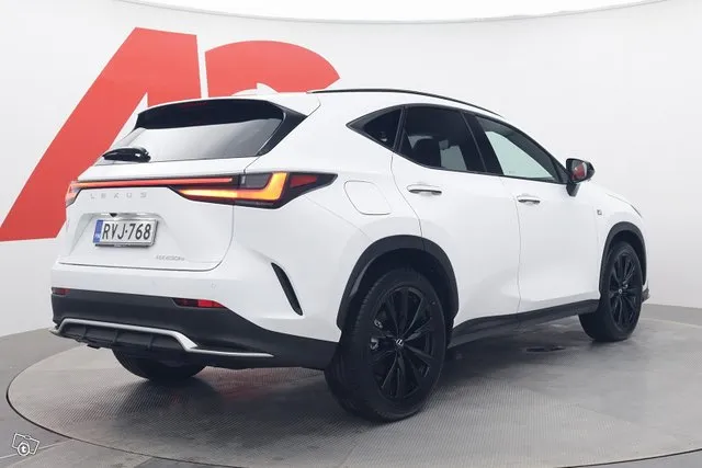 Lexus NX 450h+ AWD F SPORT S - Uusi auto heti toimitukseen Image 5