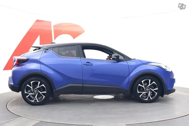 Toyota C-HR 1,8 Hybrid Intense Edition Business - Approved / Image 6