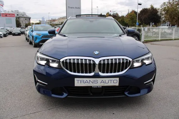 BMW serija 3 Touring 320d Xdrive AUTOMATIK *NAVI,LED,KAMERA* Image 2