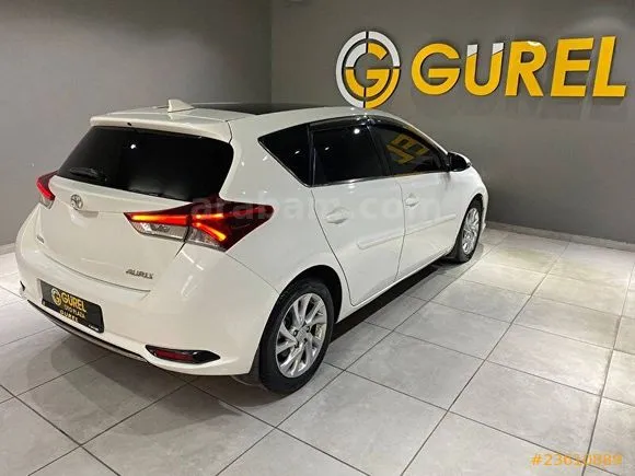 Toyota Auris 1.4 D-4D Advance Skypack Image 6